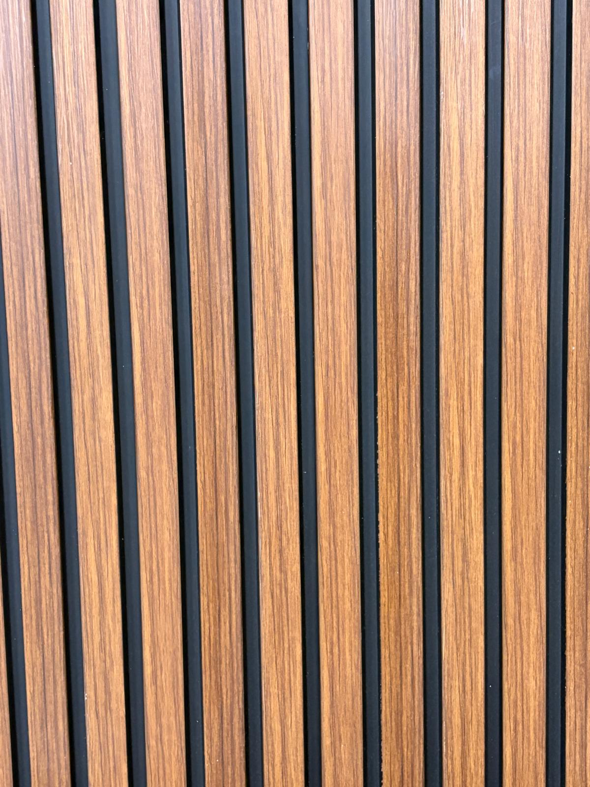 Mahogony 600mm Pack, Composite Slat Panel 100% Waterproof (Pack of 5)