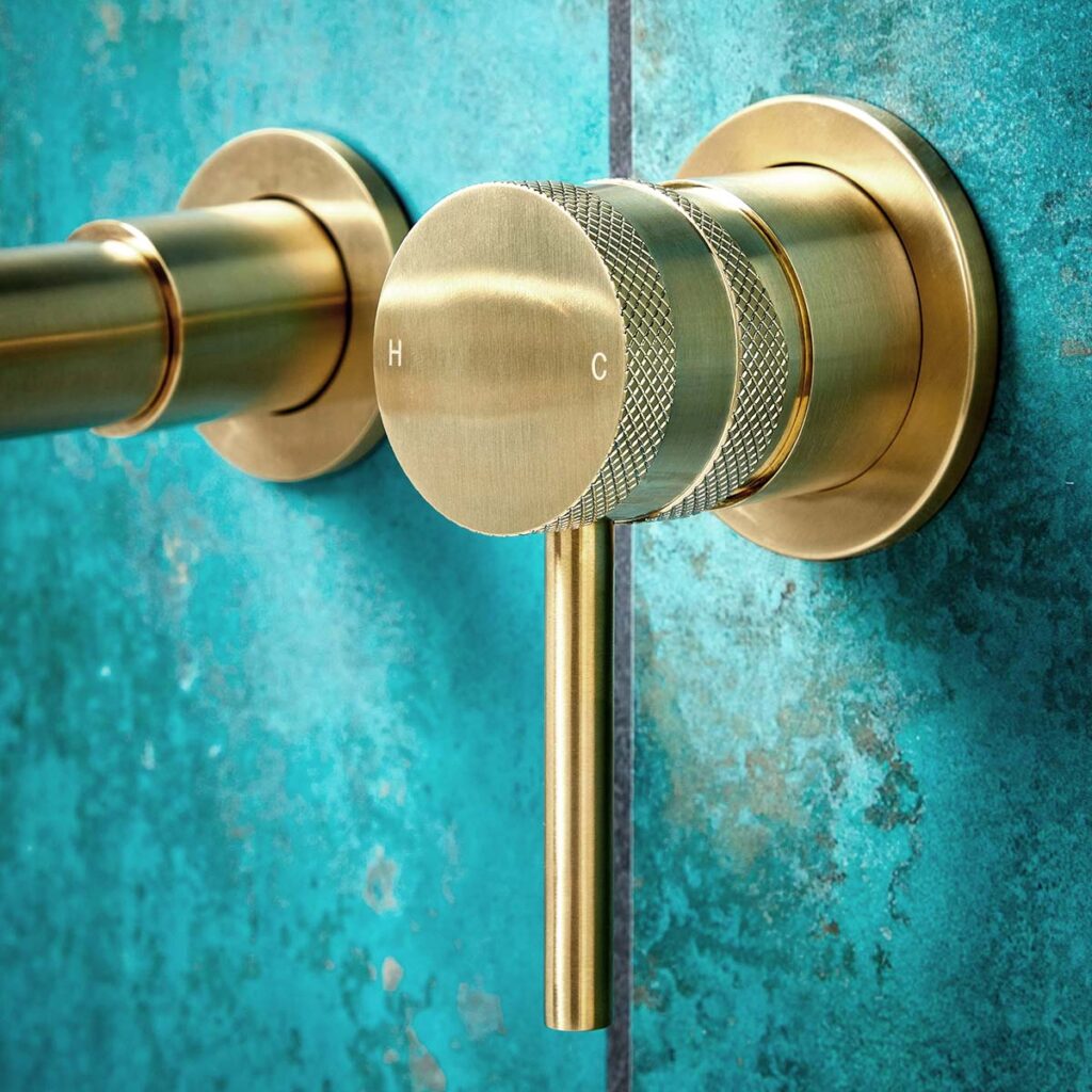 Alpha Wall Mounted Basin/Bath Filler